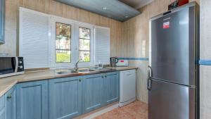 2 BDR House WTerrace in Praia Verde by LovelyStay