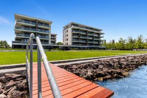 Lake Side Luxury Steps To The Lake Lela - Happy Rentals