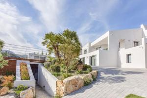 VILLA ARTSY - Fully renovated villa with pool, AC, wi-fi - 8 ppl