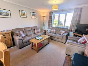 Pebble Beach -Coastal Gem _ Weybourne - Crabpot Cottages Sheringham