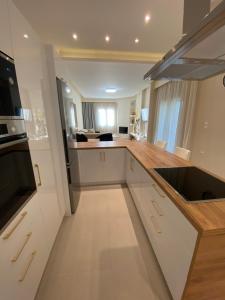 Olea House 2 walk from the sea