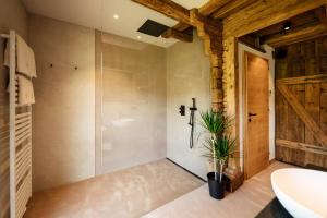 Chalet "Troadkostn" mit finnischer Panoramasauna & Edelstahl Hot Tub