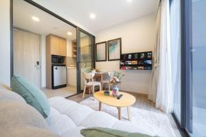 Laguna BangTao Beach Skypark Apartment