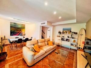 Las Lomas, Costa Esuri - By AC REAL