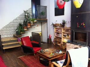 Maison dartistes jolie et atypique à Vivonne