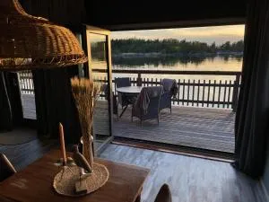 Kustvy - En Destination intill Havet - Karlholmsbruk