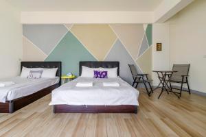 Phòng 4 Người Có Ban Công (Quadruple Room with Balcony)
