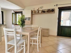 One-Bedroom Apartment room in Arcada II