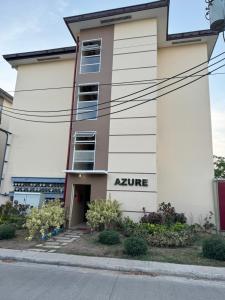 Bria Flats Condominium Azure