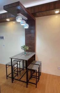 Bria Flats Condominium Azure