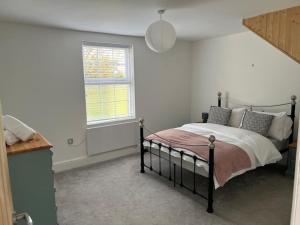2 bedroom cottage in Old Town