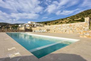 Stunning new villa with great pool area, magnificent panoramic sea view - Paros