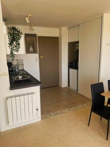 Appartements Studio vue sur mer avec veranda - Roscoff : photos des chambres
