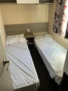 Lido Beach Caravan - Caerwys