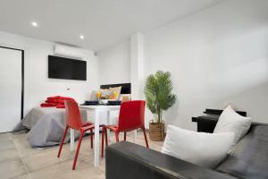 Moderno estudio con wifi en Marbella Este - VISTAMAR 16 ESTUDIO