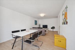 EXQUIS 4BR Design Apart-Haus I 2 Parken I Balkon