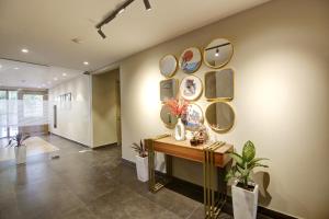 Saltstayz- Golf Course Road & Sector 27