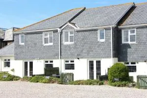 BY THE BEACH, dog friendly cottage with parking - 圣梅尔林