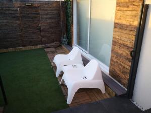 B&B / Chambres d'hotes V&Spa 2 chambres d'hotes avec Spa privatif dont une avec un Sauna : photos des chambres