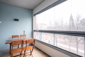 Center located apartment close to University