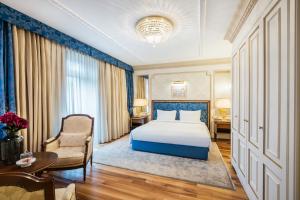 Deluxe Suite room in Rixos Flüela Davos