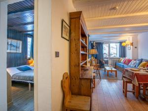 Appartement 4 pièces avec balcon, WiFi et parking couvert - FR-1-694-38
