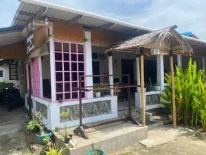 EL Homestay Bunaken - 沃瑞