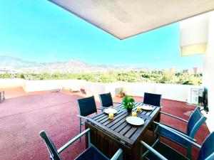 Apartment Large Terrace Sea & Mountain Benalbeach