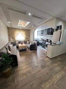 Appartement 2 chambres Dar Bouazza Proche AquaParc Tamaris Wifi Fibre Parking