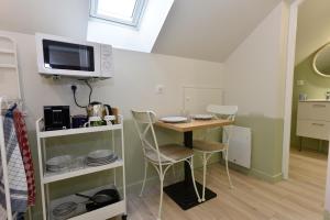 Appartements ECRIN romantique,7studios,3km du zoo! : Studio