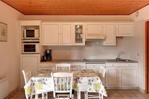 Les Chênes Rouges - Appt avec piscine partagée