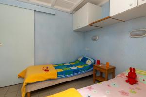 Chalets Bungalow 4 Pers Village Vacances : photos des chambres