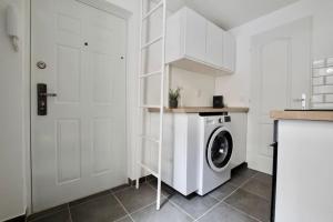 Standard Apartment by Hi5 - Wesselenyi str. Studio