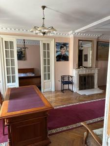 Old town apartment next to sea Constanta