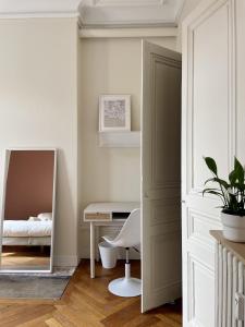 Appart'hotels Appartement Colodge - Fourneyron : Chambre Double avec Balcon