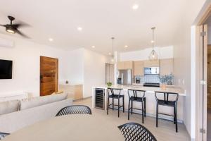 Luxury Seafront Residence in Boutique Development