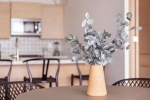 Luxury Seafront Residence in Boutique Development