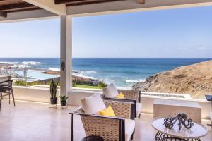 Boutique Condo, Ocean Views, Luxury Amenities