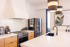 Boutique Condo, Ocean Views, Luxury Amenities