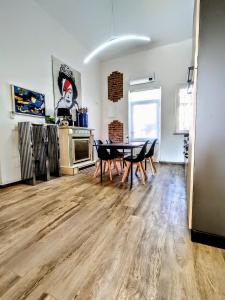 - SeaFront Deluxe Home- [Private Jacuzzi & Garden]