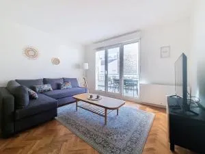 6P/terrasse/2 car parks/5min Paris - 莱克朗兰比塞特尔