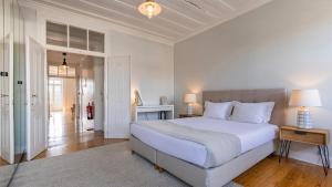 Sunny Belém Home by LovelyStay