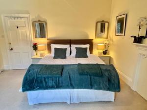 Parsonage House, Badminton