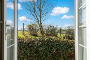 Old Round House with hot tub
