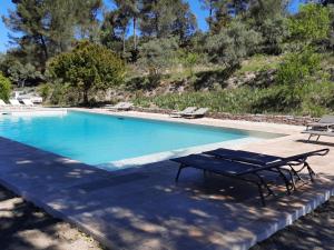 Appartements Studios independants dans grand Domaine en pleine nature : photos des chambres