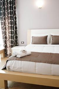 Quadruple Room with Window room in Hotel Kristal