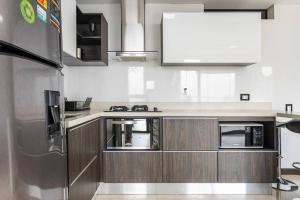 1103 The Overlook of Medellin in El Poblado