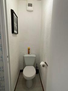 Appartements Logement cosy avec piscine ,parking et jardin : photos des chambres