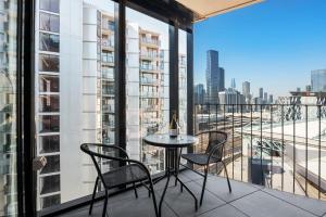 Rooftop Pool Stunning Apt at Marvel Stadium with Free Parking
