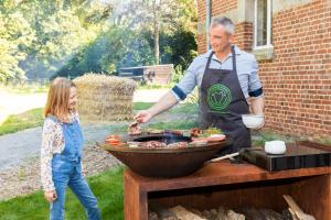 Aux Bois Dorés de la Ferme de sorval, animaux de la ferme, fitness